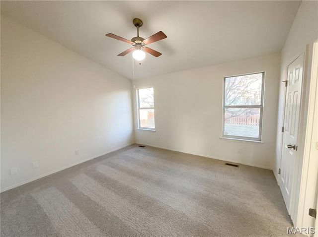 4024 French Oak Lane, St Charles, MO 63304