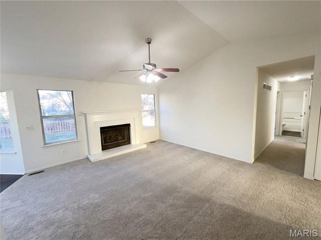 4024 French Oak Lane, St Charles, MO 63304