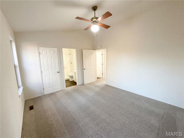 4024 French Oak Lane, St Charles, MO 63304