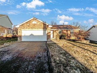 4024 French Oak Lane, St Charles, MO 63304