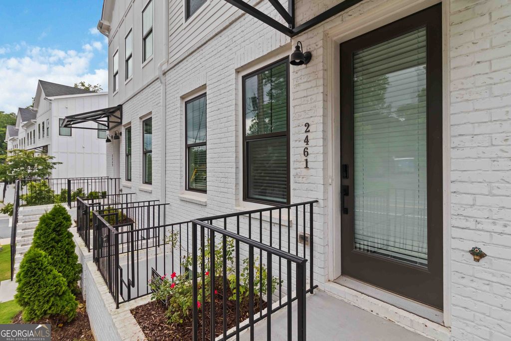 2461 Sycamore Road NW, Atlanta, GA 30318 — photo 3