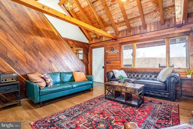 1660 CANOE RIVER DR, Rileyville, VA 22650