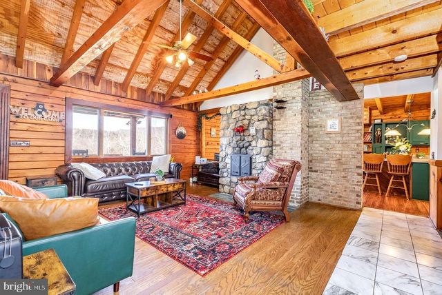 1660 CANOE RIVER DR, Rileyville, VA 22650