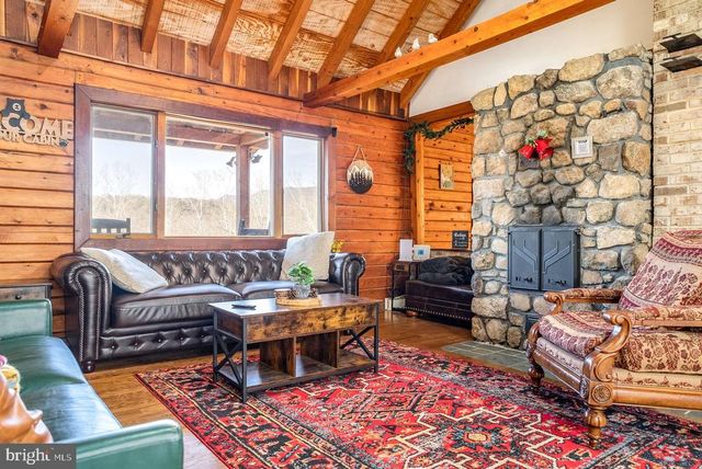 1660 CANOE RIVER DR, Rileyville, VA 22650