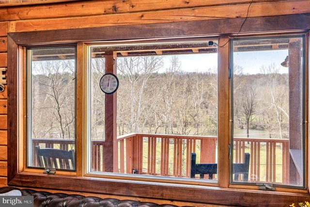 1660 CANOE RIVER DR, Rileyville, VA 22650