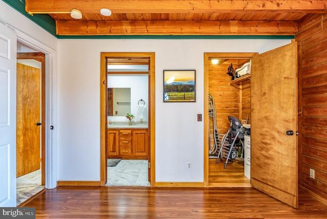 1660 CANOE RIVER DR, Rileyville, VA 22650