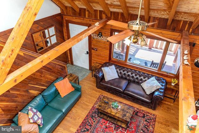 1660 CANOE RIVER DR, Rileyville, VA 22650