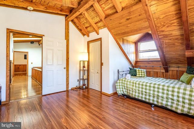 1660 CANOE RIVER DR, Rileyville, VA 22650