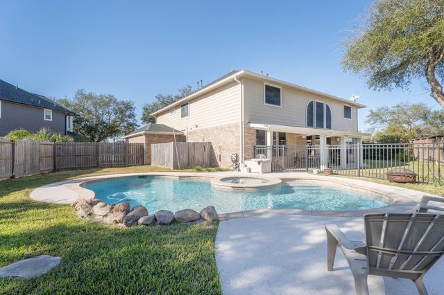 1205 Cambridge Court, Seabrook, TX 77586