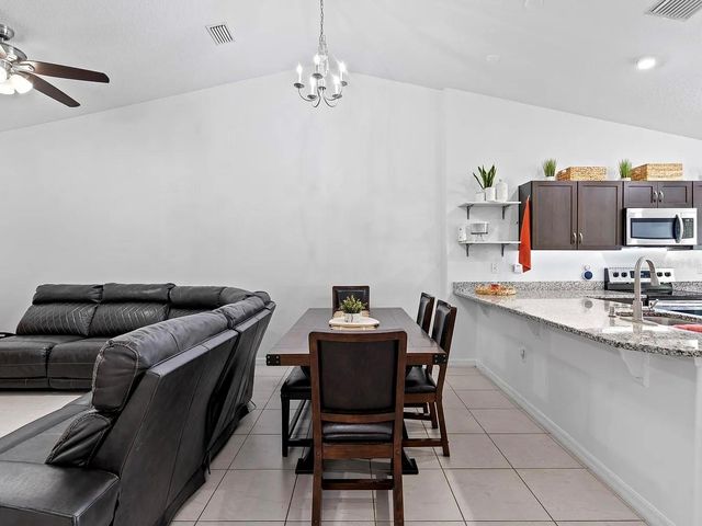 84 BUTTONWORTH DRIVE, Palm Coast, FL 32137