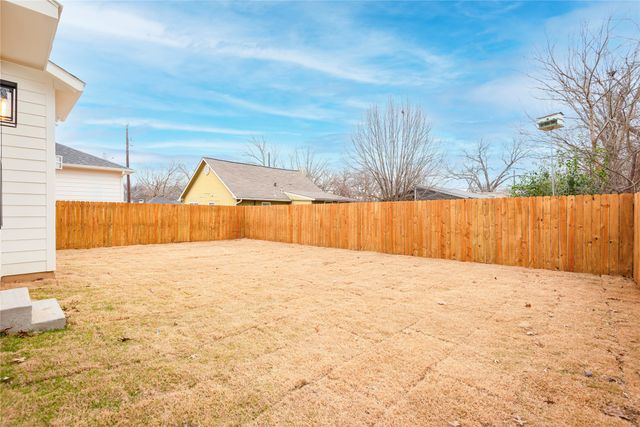 1303 Lela Street, Mckinney, TX 75069