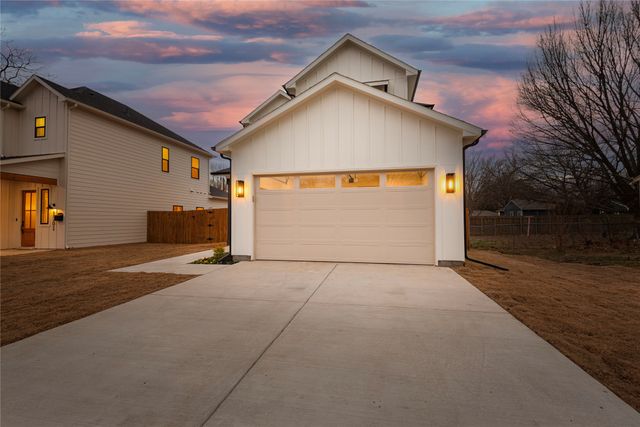 1303 Lela Street, Mckinney, TX 75069