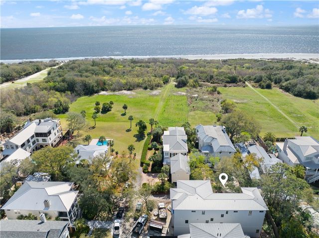 4217 4th Street, St Simons Island, GA 31522