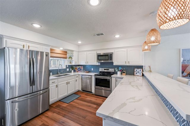 4826 Bluewater Drive, Freeport, TX 77541