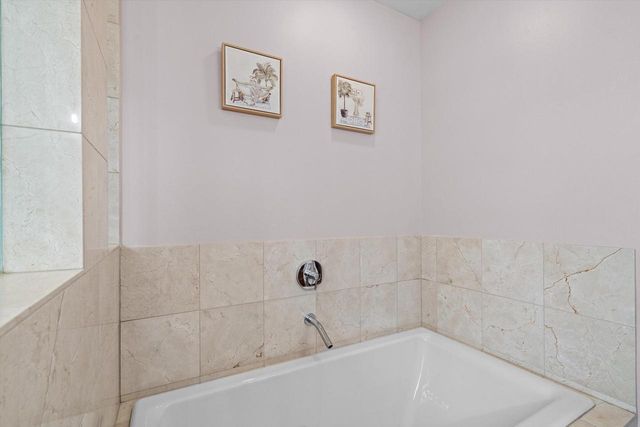 2146 N Commerce STREET, Milwaukee, WI 53212