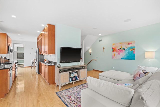 2146 N Commerce STREET, Milwaukee, WI 53212