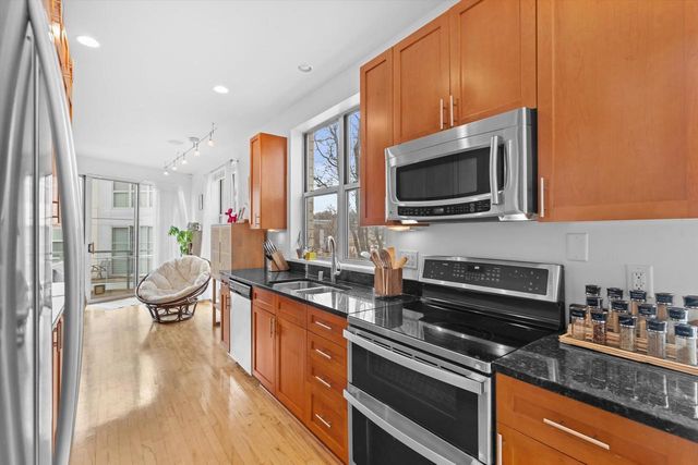 2146 N Commerce STREET, Milwaukee, WI 53212