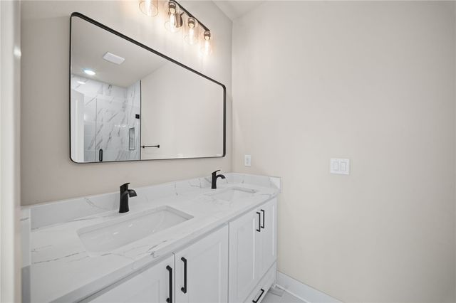 7 Smalley Lane, Bella Vista, AR 72715