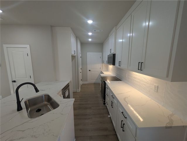 7 Smalley Lane, Bella Vista, AR 72715