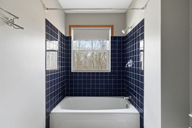 1427 18th Avenue, Silvis, IL 61282