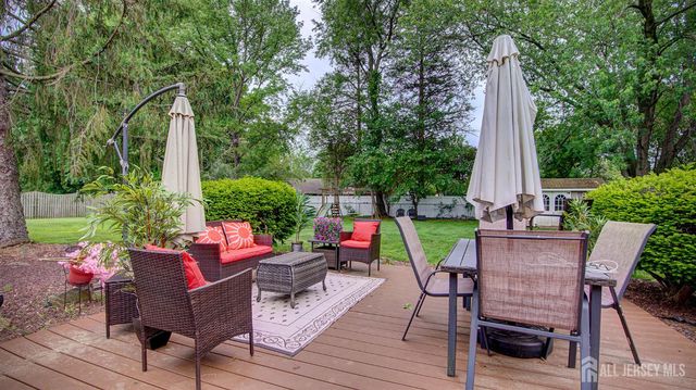 320 Double Creek Parkway, Freehold, NJ 07728