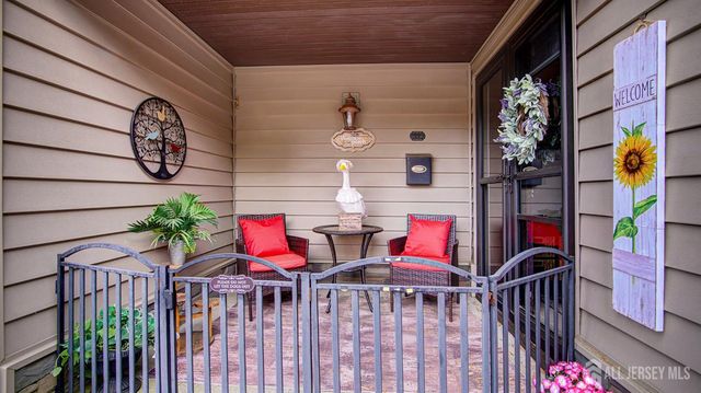 320 Double Creek Parkway, Freehold, NJ 07728
