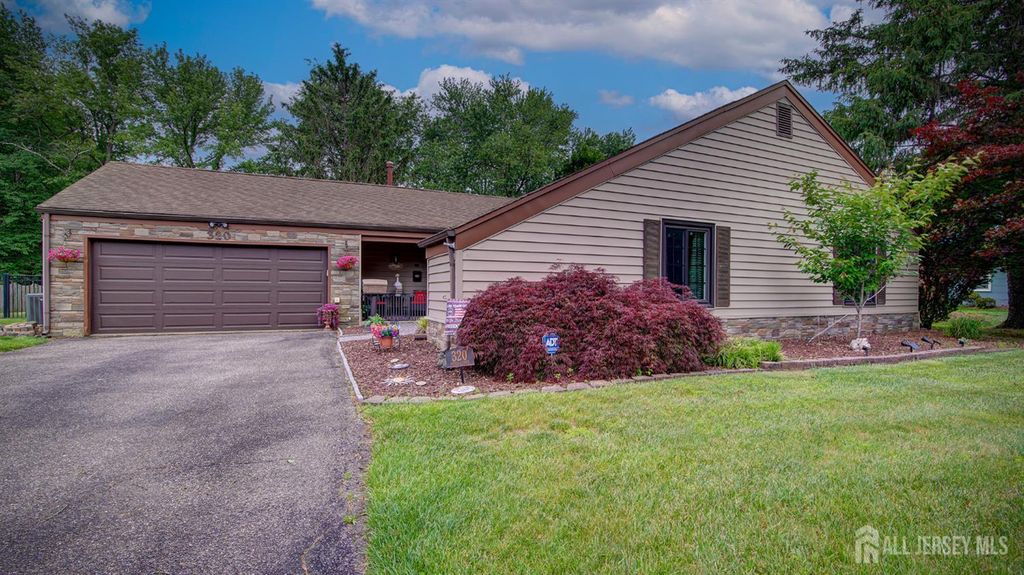 320 Double Creek Parkway, Freehold, NJ 07728