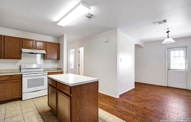 10603 N Shaenridge, San Antonio, TX 78254