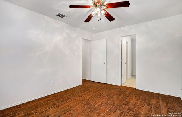 10603 N Shaenridge, San Antonio, TX 78254