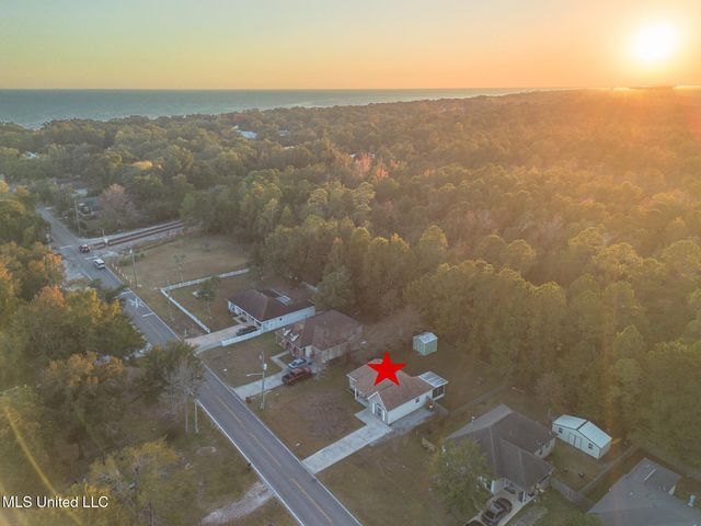 307 Espy Avenue, Pass Christian, MS 39571