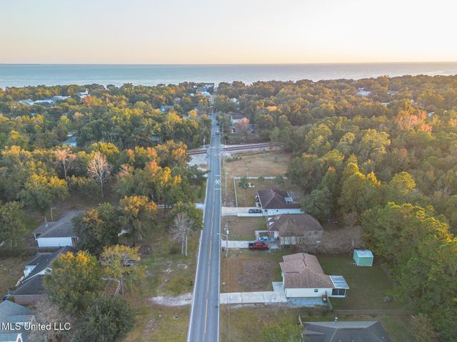 307 Espy Avenue, Pass Christian, MS 39571