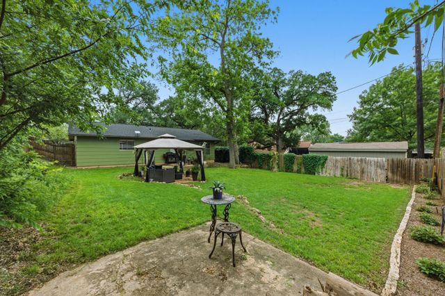 4910 Sylvandale DR, Austin, TX 78745