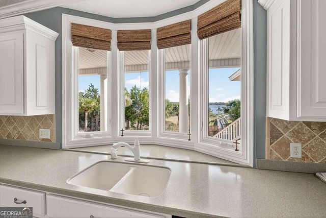 466 Midway Circle, Brunswick, GA 31523