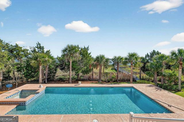 466 Midway Circle, Brunswick, GA 31523