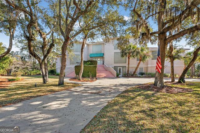 466 Midway Circle, Brunswick, GA 31523