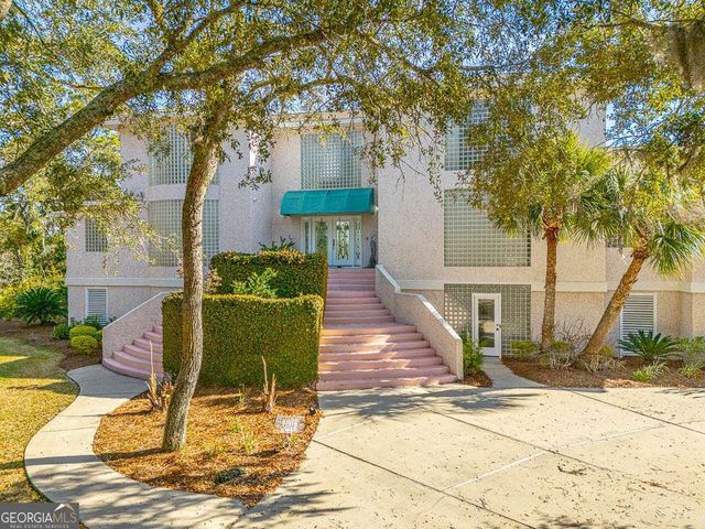 466 Midway Circle, Brunswick, GA 31523