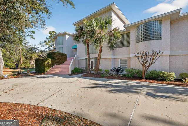 466 Midway Circle, Brunswick, GA 31523