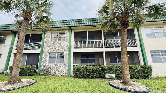 13101 Memorial Hwy 104 104, North Miami, FL 33161