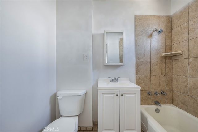 1123 S Mcdonnell Avenue, East Los Angeles, CA 90022