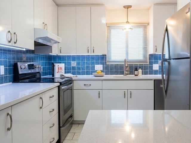 23 Williams St 23, Brookline, MA 02446