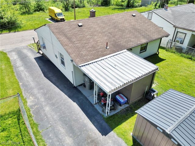 2340 Cherry Hill Avenue, Youngstown, OH 44509