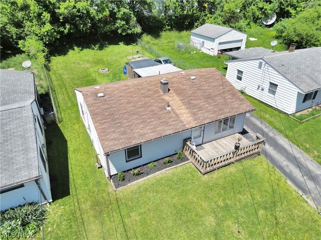 2340 Cherry Hill Avenue, Youngstown, OH 44509