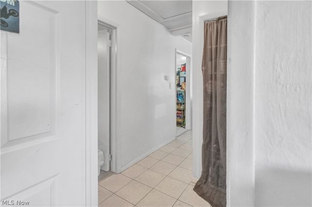 2340 Cherry Hill Avenue, Youngstown, OH 44509