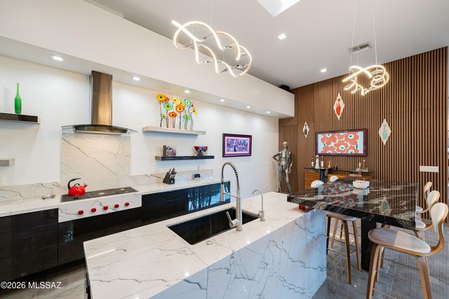 2261 E Mabel Street, Tucson, AZ 85719