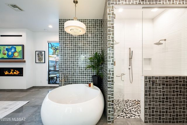 2261 E Mabel Street, Tucson, AZ 85719