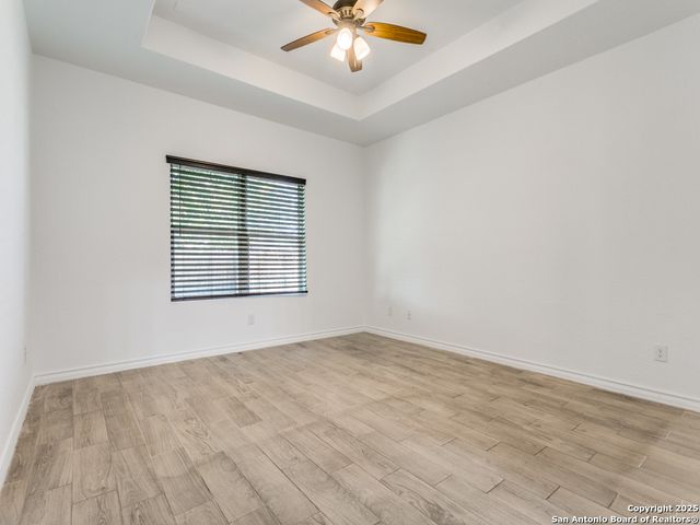 862 W Southcross, San Antonio, TX 78211