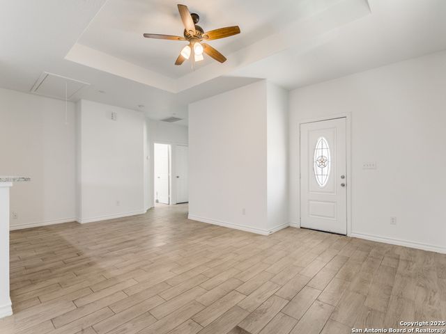 862 W Southcross, San Antonio, TX 78211