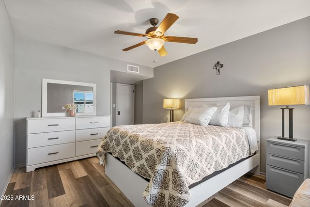 2338 W CARSON Drive, Tempe, AZ 85282