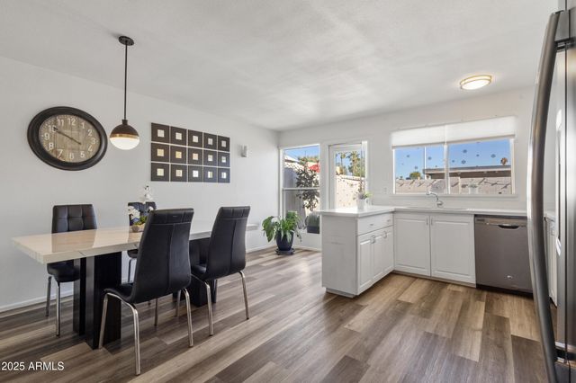 2338 W CARSON Drive, Tempe, AZ 85282