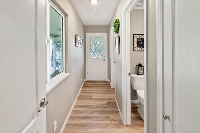 38696 Sierra Lakes Drive, Oakhurst, CA 93644